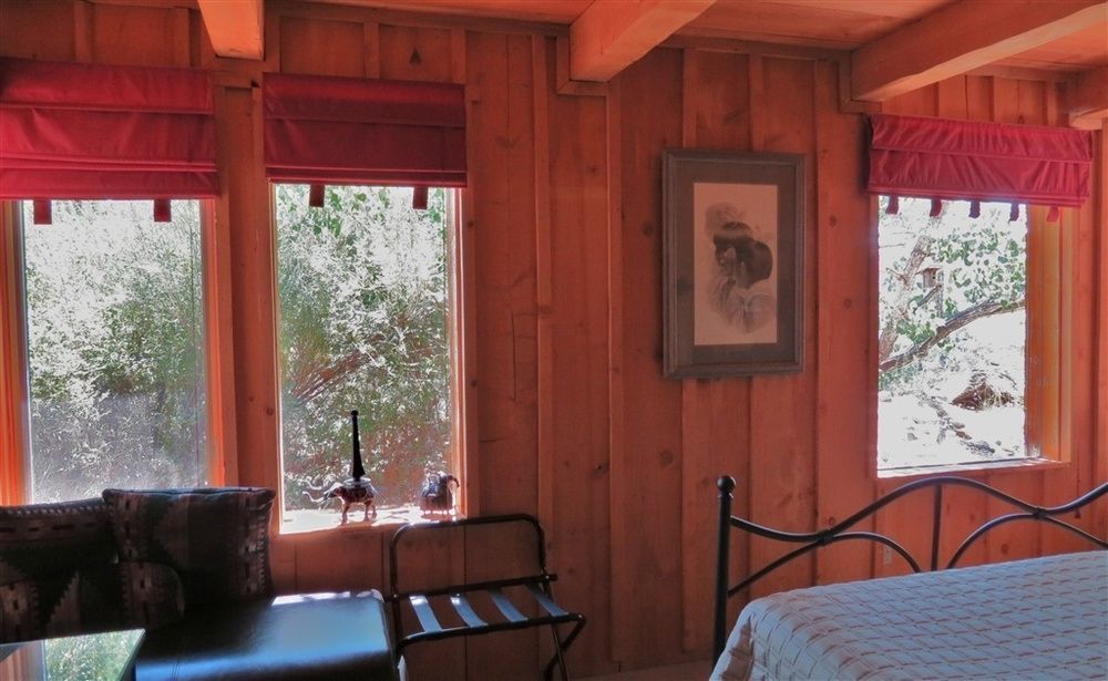 Silver River Adobe Inn Bed And Breakfast Farmington Exterior foto